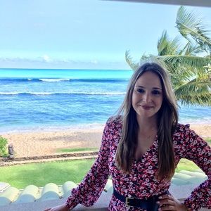 Meet your Posher, Laurence